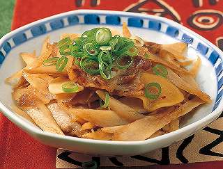 牛肉とごぼうのアジアンソースレシピ写真