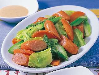 ウインナーとゆで野菜のサラダレシピ写真