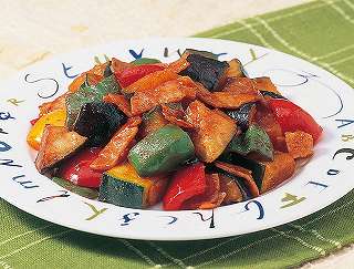 野菜とベーコンの炒め物レシピ写真