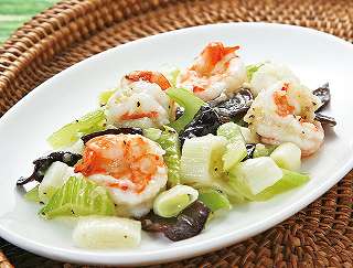 えびとセロリの中華煮レシピ写真