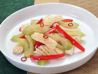 いかとセロリの炒め物レシピ写真