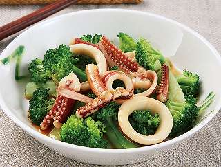 ブロッコリーといかの生姜和えレシピ写真