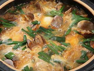韓国風　豆腐とアサリのピリ辛スープ「スンドゥブチゲ」レシピ写真