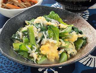 小松菜としらす干しの卵とじレシピ写真