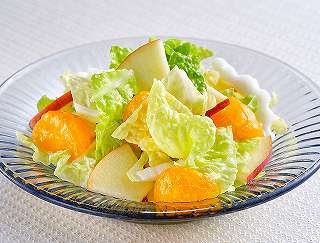 白菜とフルーツのサラダレシピ写真