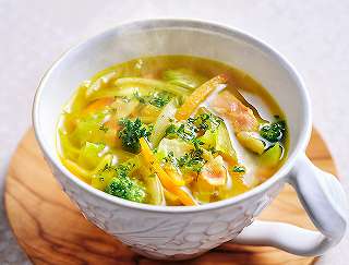 カレー風味の野菜スープレシピ写真